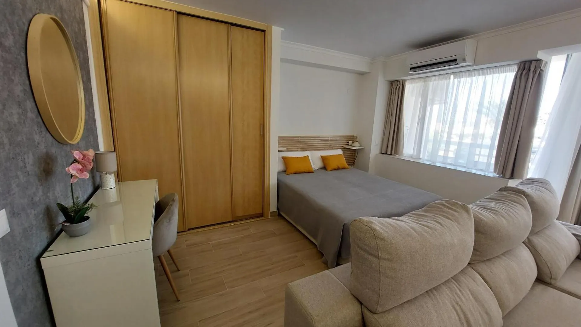 Blonzu Camboya Lejlighed Torremolinos 0*,  Spanien